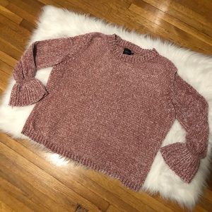 cliche • soft pink sweater with bell sleeves • PL